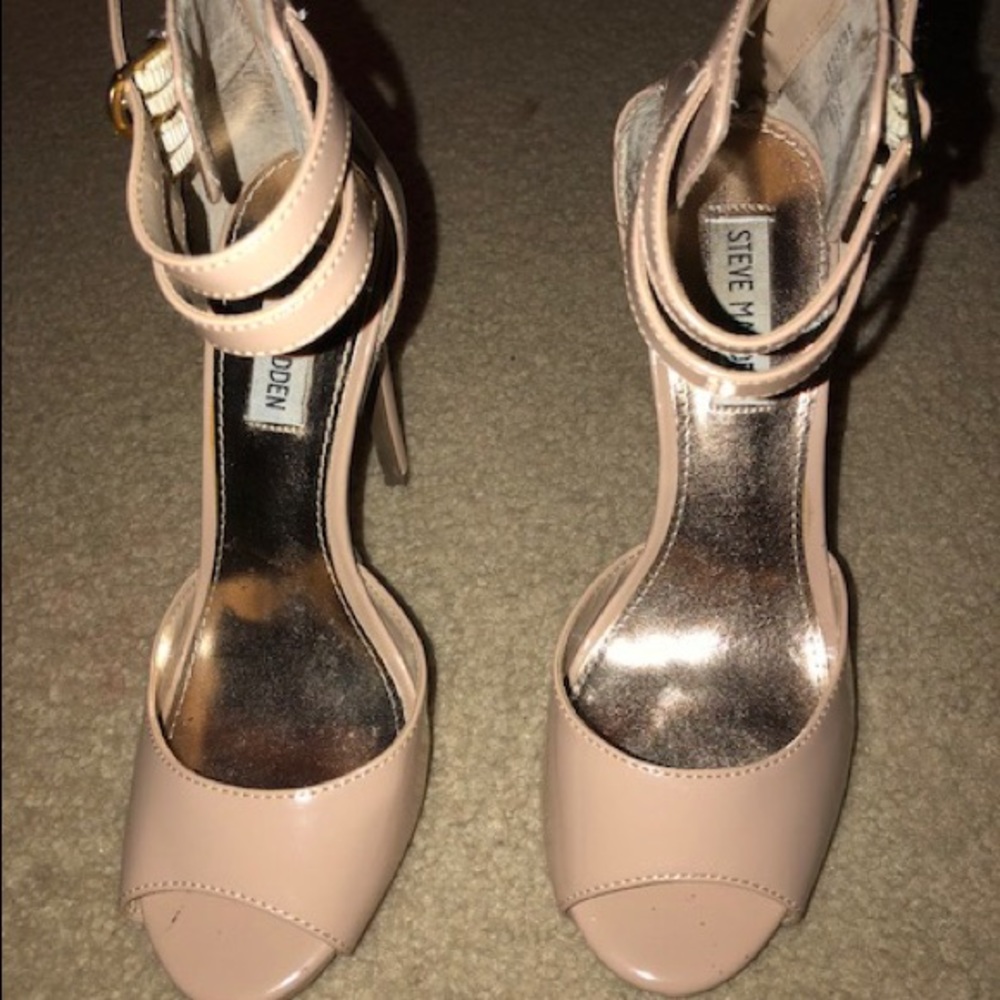 Steve Madden Beige Heel